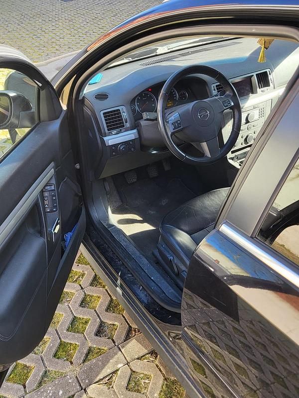 Second-hand Opel Vectra 2008 Negru Break