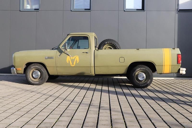 Second-hand Dodge D100 1986 Verde