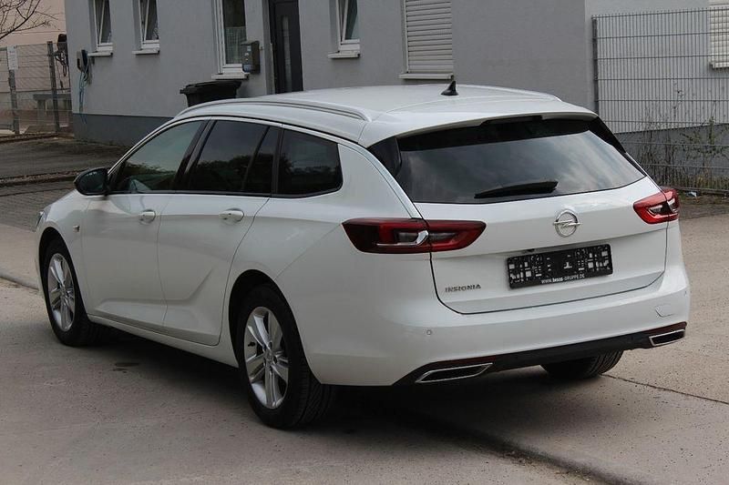 Gebraucht Opel Insignia Elegance 174 PS (127 kW) 2021 Weiß Kombi