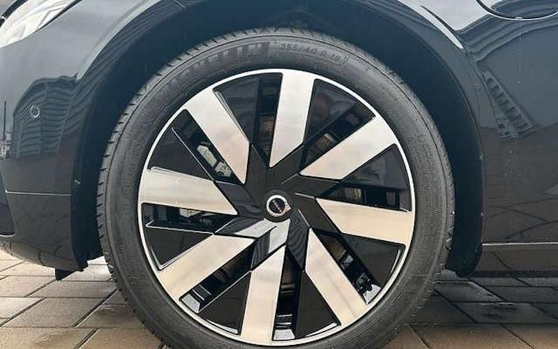 Gebraucht Volvo V90 Plus 350 PS (257 kW) 2025 Schwarz Kombi