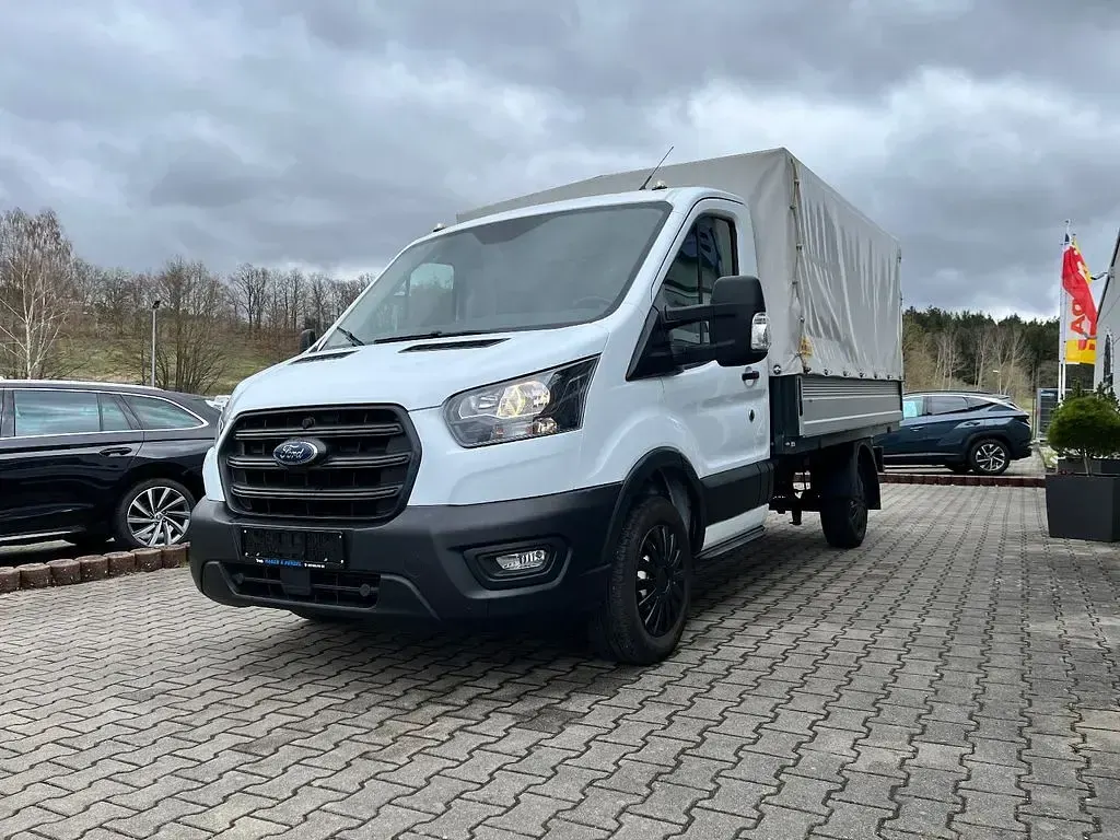 Gebraucht Ford Transit 110 PS (80 kW) 2021 Weiß Van / Kleinbus