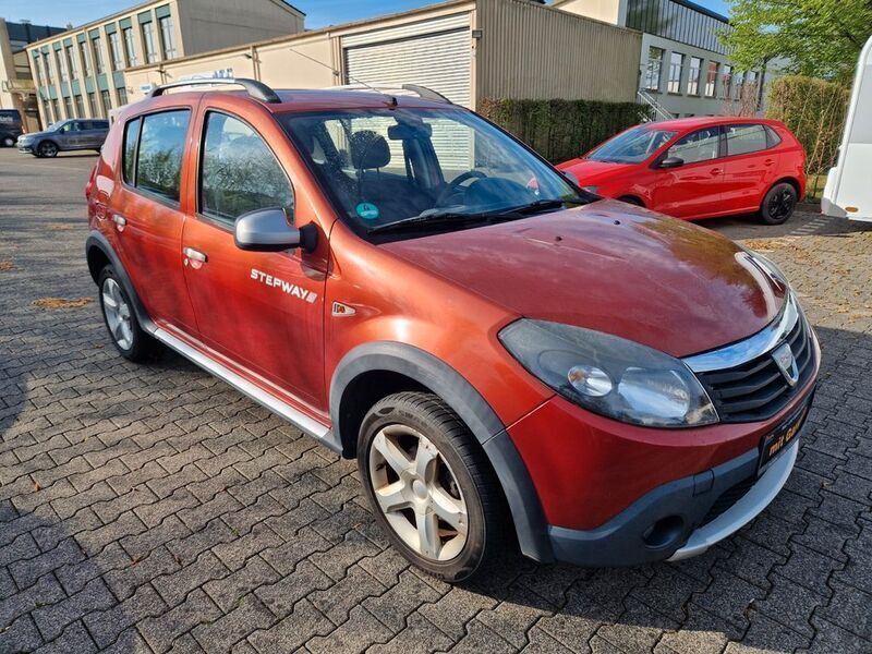 Gebraucht Dacia Sandero Stepway 87 PS (63 kW) 2010 Rot Kleinwagen