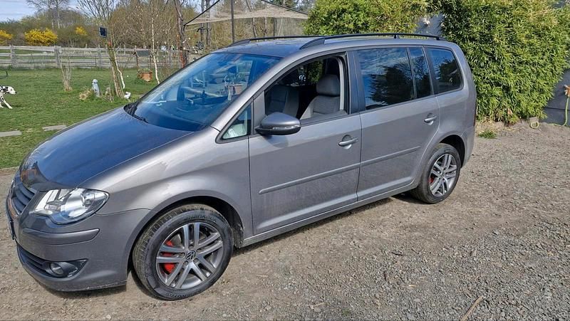 Gebraucht VW Touran 140 PS (102 kW) 2009 Grau Van / Kleinbus