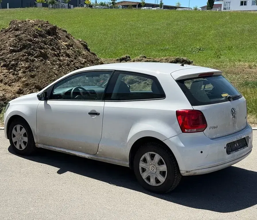 Gebraucht VW Polo 75 PS (55 kW) 2012 Weiß Kleinwagen