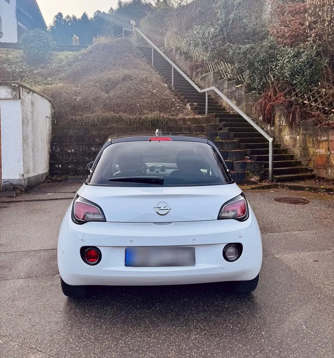 Używany Opel Adam Slam 101 KM (74 kW) 2015 Biały Hatchback