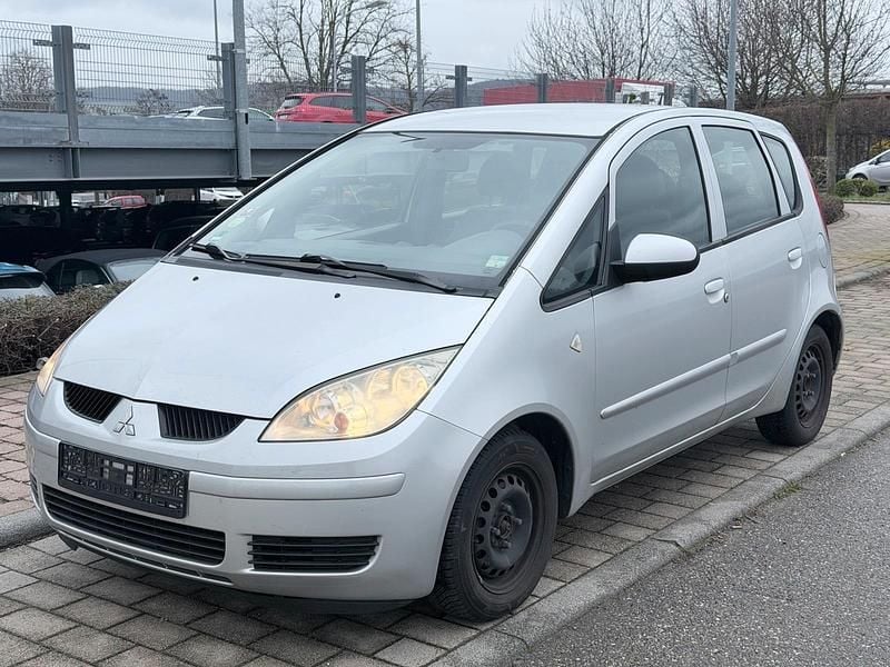 Gebraucht Mitsubishi Colt 95 PS (69 kW) 2006 Silber Kleinwagen