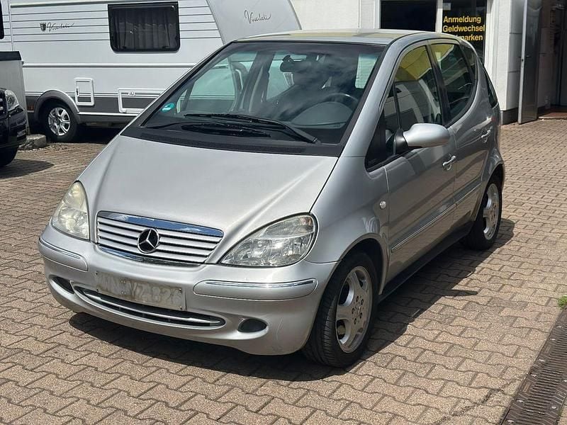 Silber Gebraucht 2001 Mercedes A170 Elegance Van / Kleinbus | 999 € (Superpreis) - Bild 1/4