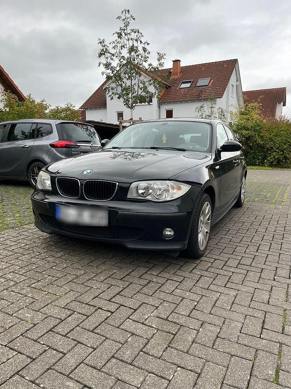 Gebraucht BMW 116 116 PS (85 kW) 2006 Schwarz Kleinwagen