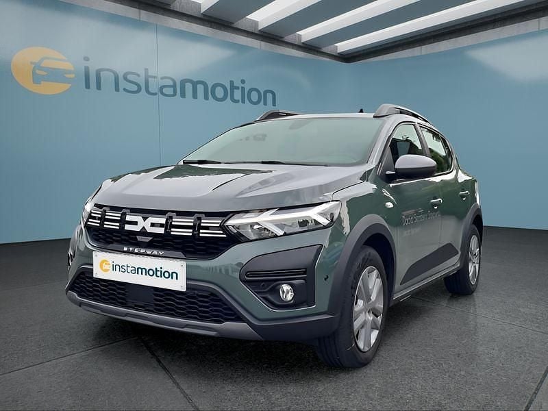 Grau Gebraucht 2023 Dacia Sandero Stepway Kleinwagen | 16.949 € (Fairer Preis) - Bild 1/4
