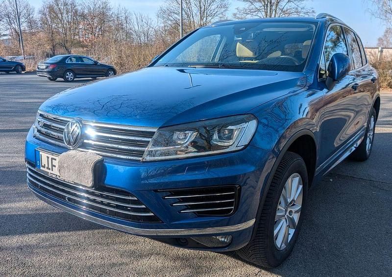 Gebraucht VW Touareg Exclusive 262 PS (192 kW) 2016 Blau SUV