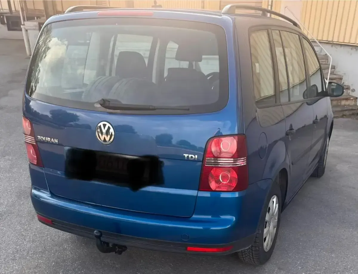 Gebraucht VW Touran 109 PS (80 kW) 2009 Blau Van / Kleinbus