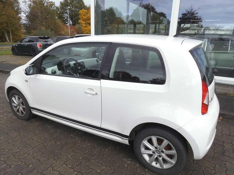 Gebraucht Seat Mii Chic 60 PS (44 kW) 2017 Weiß Kleinwagen