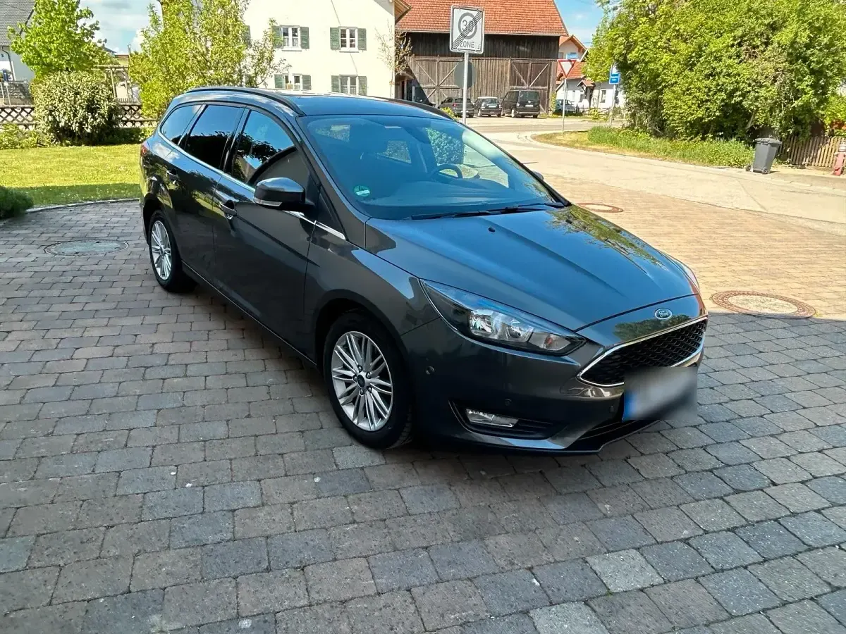 Gebraucht Ford Focus Cool & Connect 150 PS (110 kW) 2018 Grau Kombi