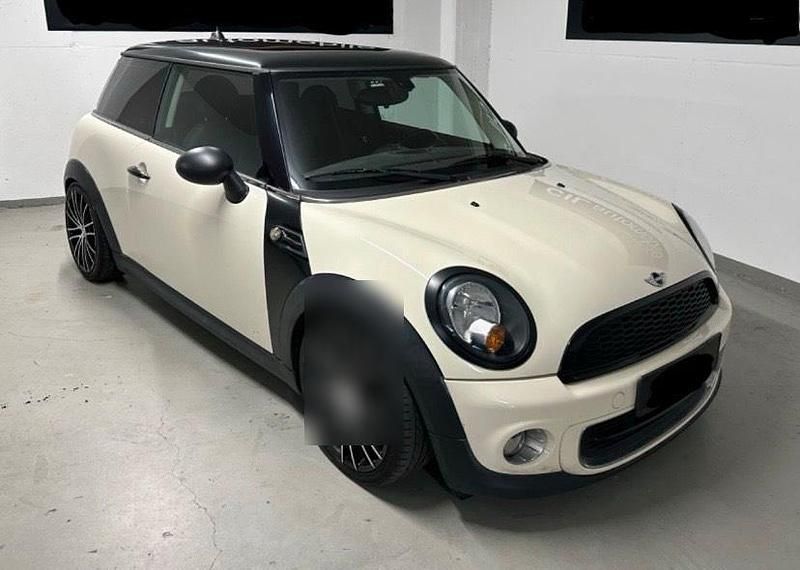 Beige Gebraucht 2011 Mini ONE Sport Kleinwagen | 2.499 € (Guter Preis) - Bild 1/3