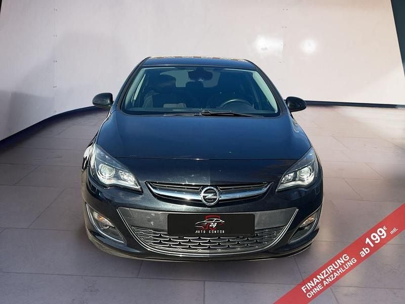 Second-hand Opel Astra Active 140 CP (102 kW) 2013 Negru Berlinǎ