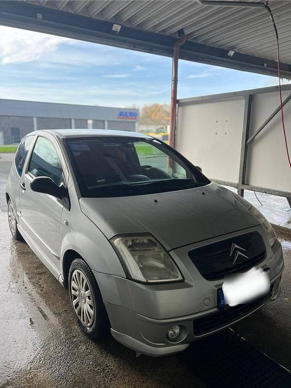 Grau Gebraucht 2005 Citroën C2 VTR Sport Kleinwagen | 1.600 € (Fairer Preis) - Bild 1/4