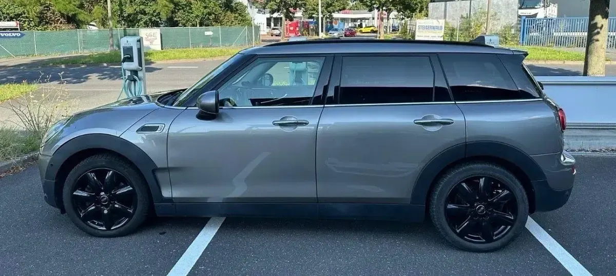 Usata Mini ONE 102 CV (75 kW) 2019 Grigio Utilitaria
