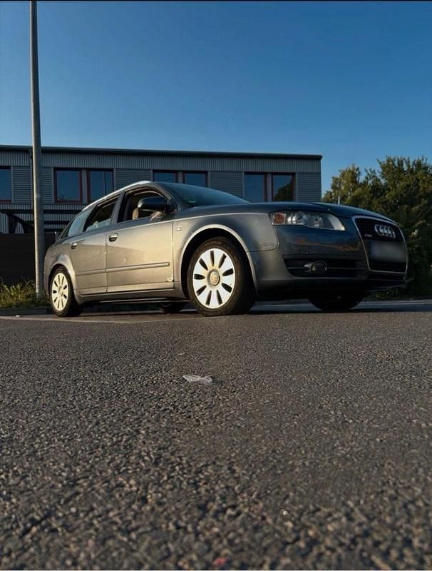 Gebraucht Audi A4 163 PS (119 kW) 2005 Grau Kombi