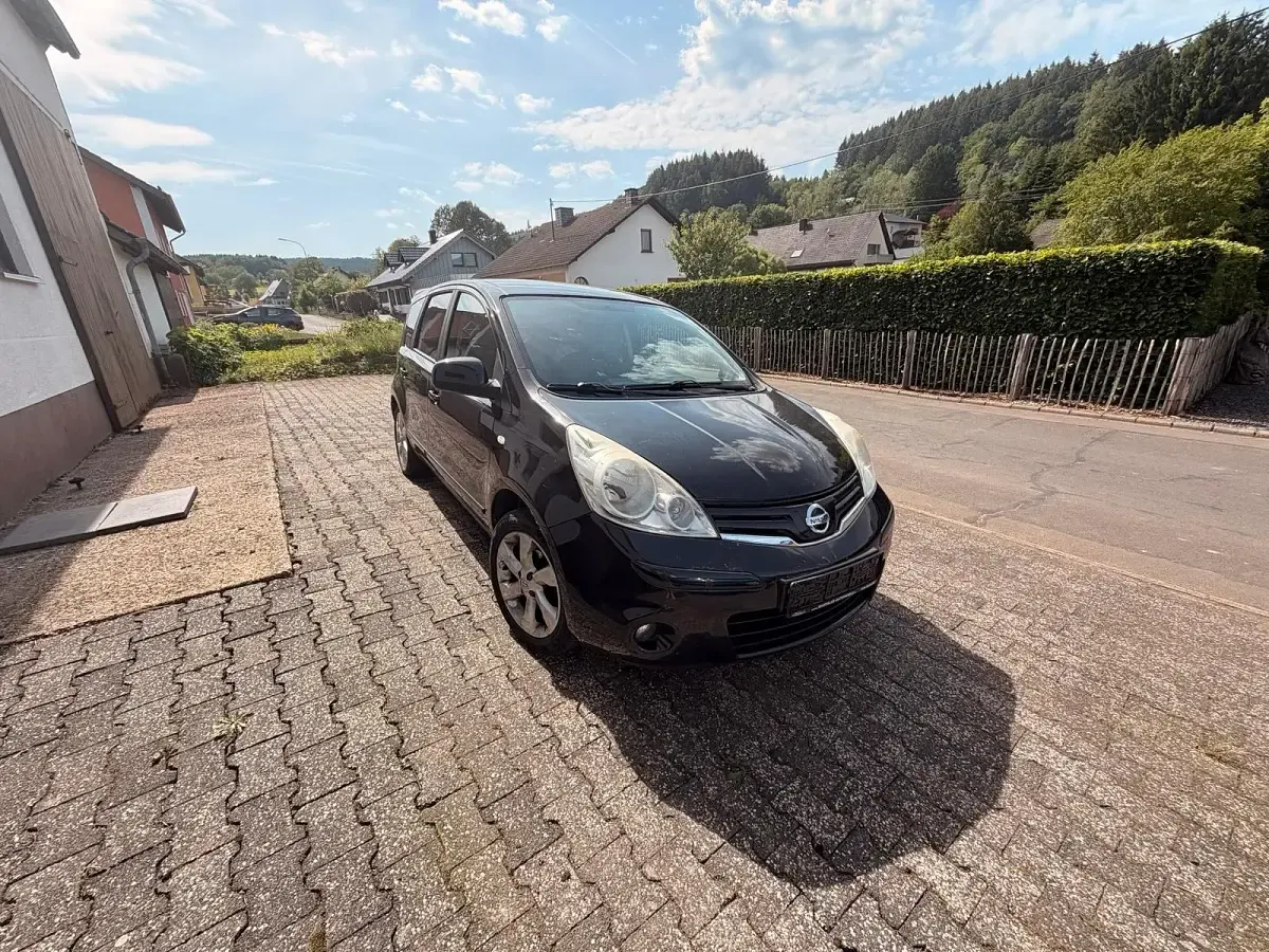 Gebraucht Nissan Note Acenta 88 PS (64 kW) 2010 Schwarz Kleinwagen