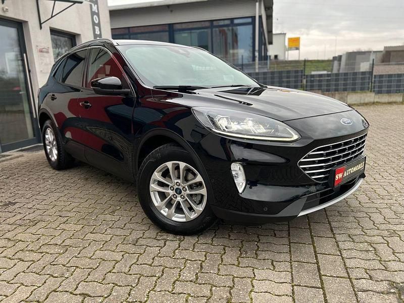 Gebraucht Ford Kuga Titanium 120 PS (88 kW) 2022 Schwarz SUV
