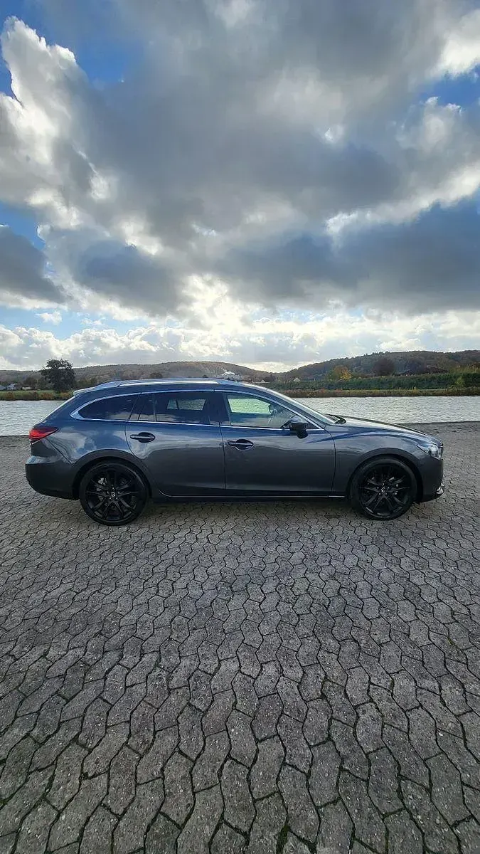 Gebraucht Mazda 6 Sports-Line 175 PS (128 kW) 2014 Grau Limousine