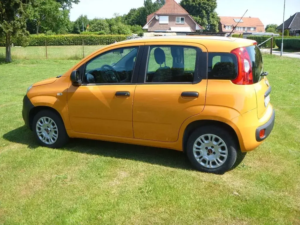 Gebraucht Fiat Panda Easy 69 PS (50 kW) 2018 Orange Kleinwagen