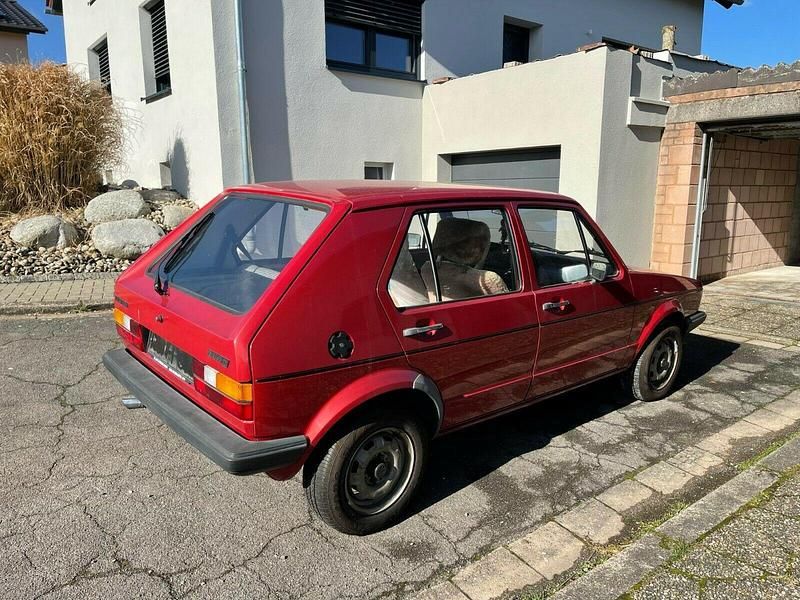 Gebraucht VW Golf I 50 PS (36 kW) 1982 Rot metallic Kleinwagen