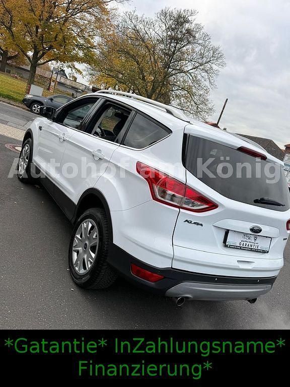 Gebraucht Ford Kuga Trend 150 PS (110 kW) 2013 Weiß SUV