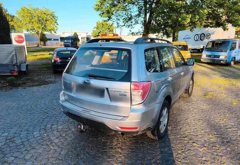 Second-hand Subaru Forester 2011 Argintiu SUV