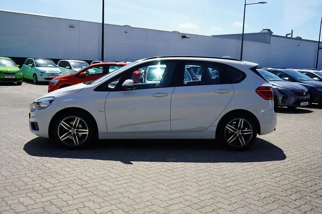 Gebraucht BMW 218 Active Tourer Advantage 136 PS (100 kW) 2017 Weiss Van / Kleinbus