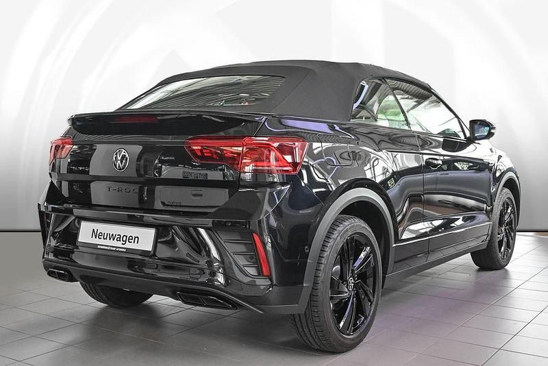 Gebraucht VW T-Roc Cabriolet Design 150 PS (110 kW) 2025 Deep black perleffekt Cabrio