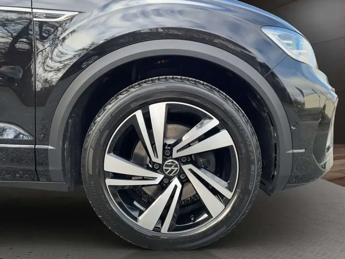 Gebraucht VW T-Roc R-line 150 PS (110 kW) 2023 Schwarz SUV