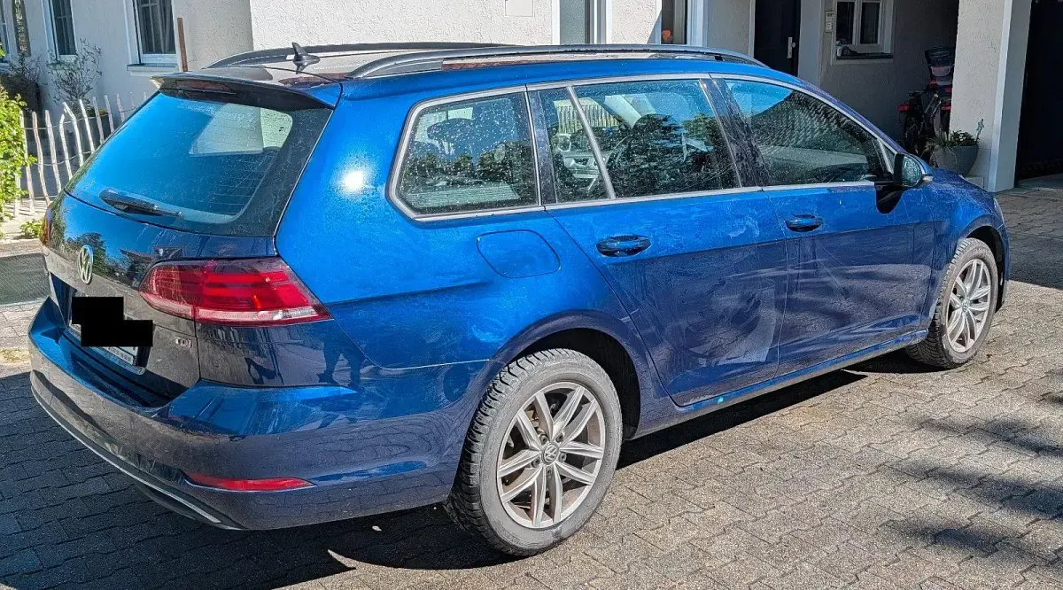 Gebraucht VW Golf VII Business 116 PS (85 kW) 2018 Blau Kombi
