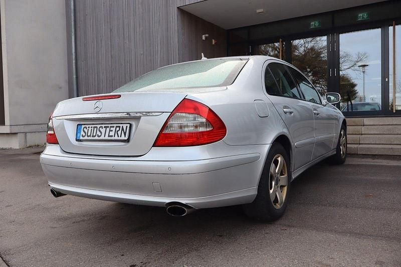 Używany Mercedes E280 190 KM (139 kW) 2007 Srebrny Sedan/Limuzyna