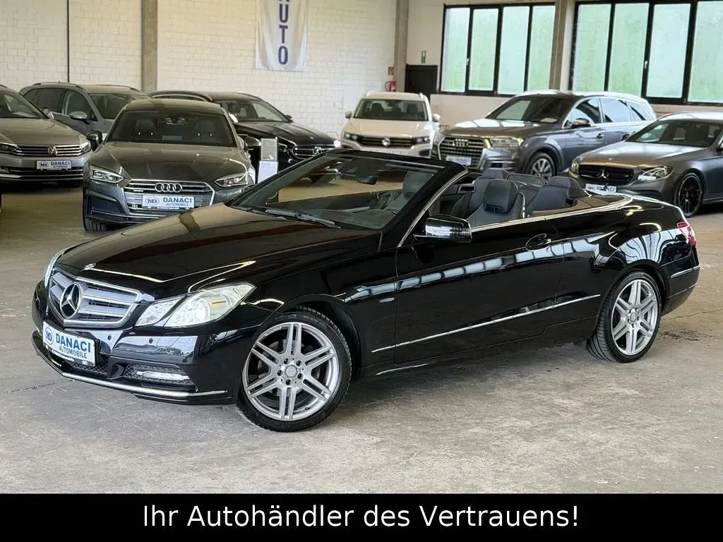 Gebraucht Mercedes E220 AMG 170 PS (125 kW) 2012 Schwarz Cabrio
