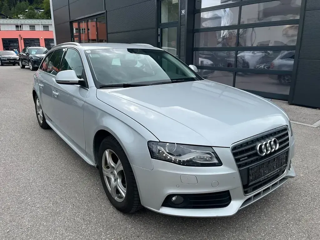 Gebraucht Audi A4 Attraction 143 PS (105 kW) 2009 Silber Kombi