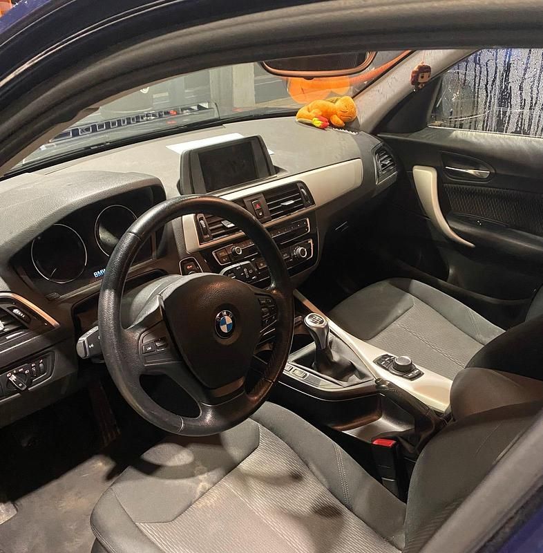 Gebraucht BMW 118 136 PS (100 kW) 2018 Blau Kleinwagen