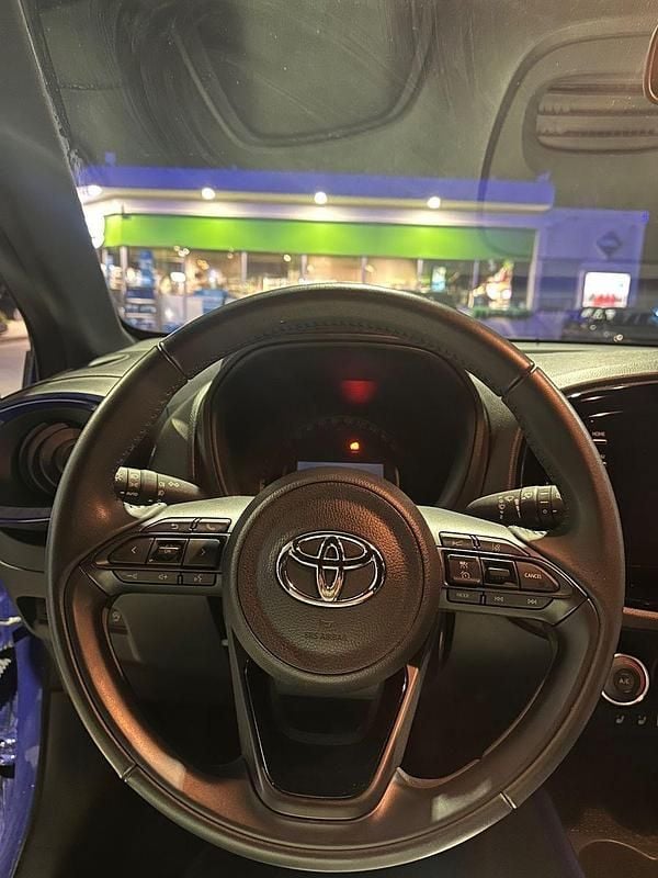 Gebraucht Toyota Aygo 72 PS (52 kW) 2023 Blau Kleinwagen
