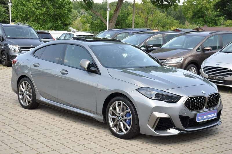 Skyscraper grau Gebraucht 2024 BMW M235 Comfort Edition Limousine | 37.990 € (Guter Preis) - Bild 1/4