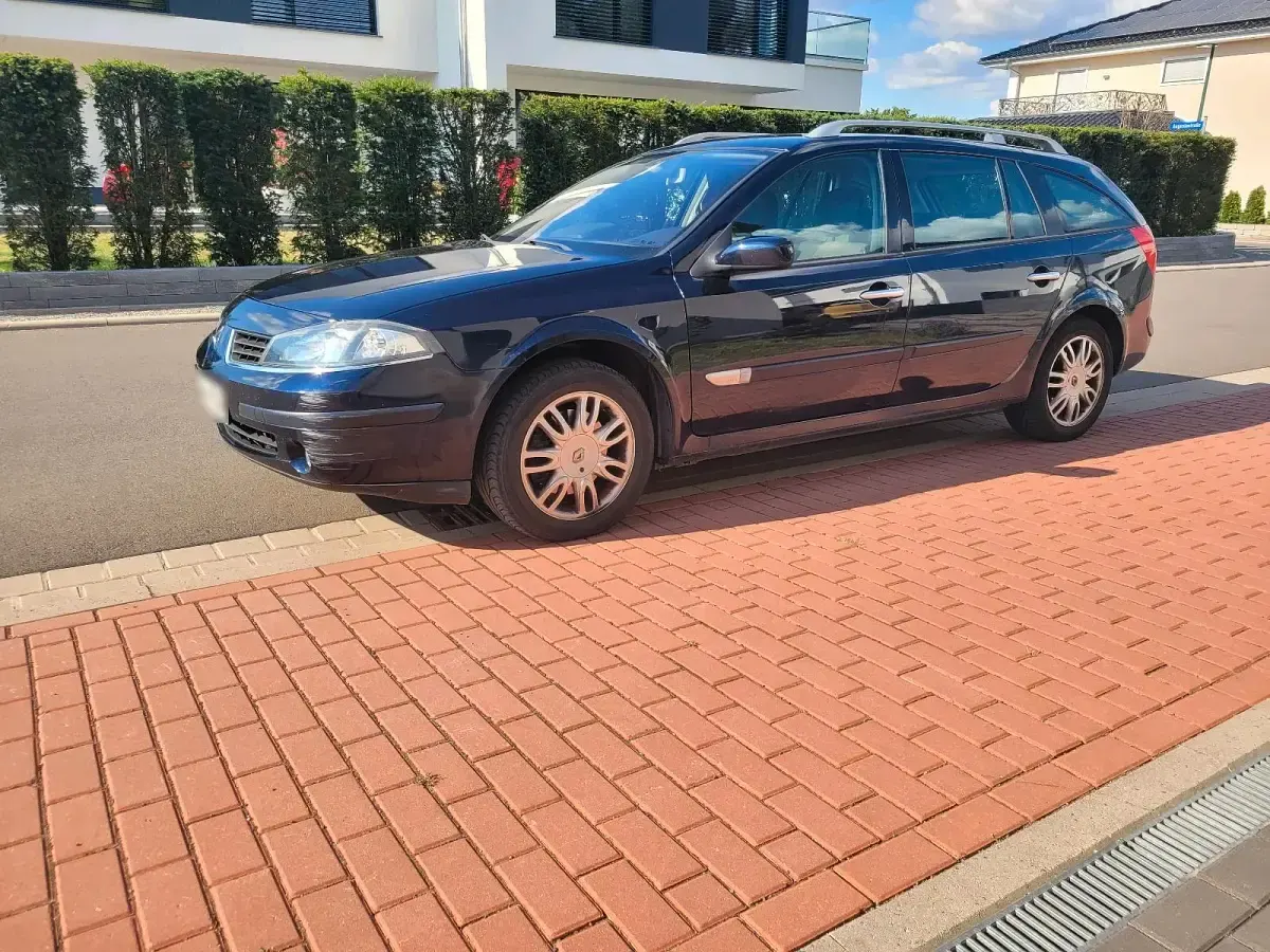Gebraucht Renault Laguna II 136 PS (100 kW) 2006 Blau Kombi