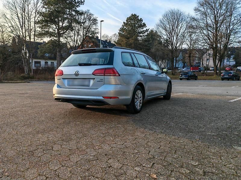 Gebraucht VW Golf VII 110 PS (80 kW) 2018 Kombi