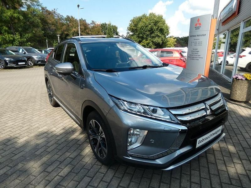 Grau Gebraucht 2018 Mitsubishi Eclipse Cross Top SUV | 18.790 € (Fairer Preis) - Bild 1/4