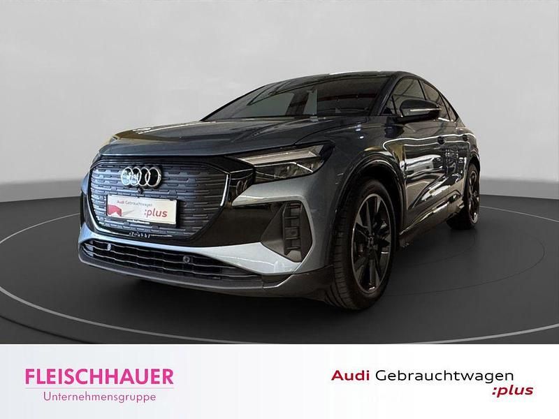 Geysirblau metallic Gebraucht 2025 Audi Q4 Sportback e-tron Performance SUV | 47.490 € (Fairer Preis) - Bild 1/4