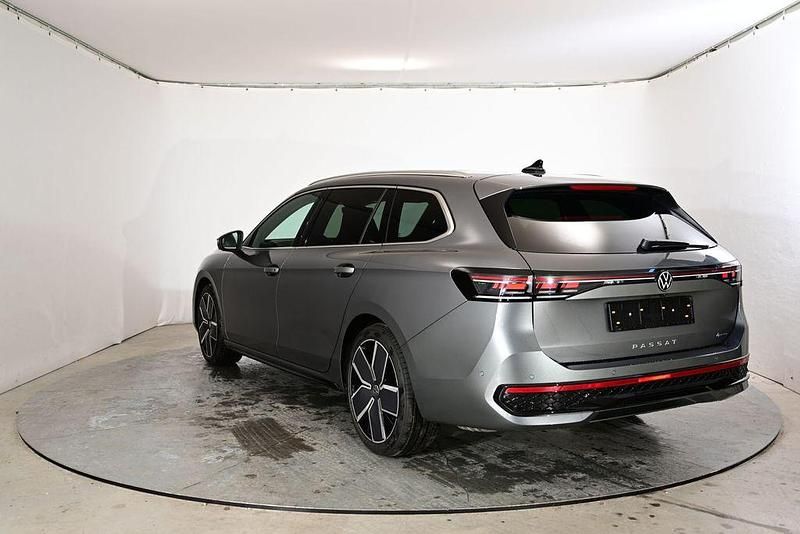Neu VW Passat R-line 265 PS (194 kW) 2026 Grau Kombi
