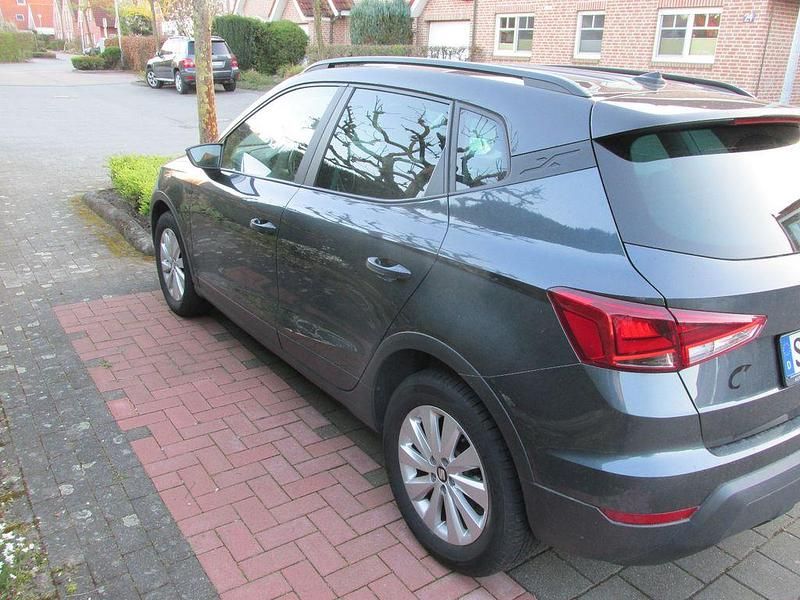 Gebraucht Seat Arona Style 116 PS (85 kW) 2020 Grau SUV