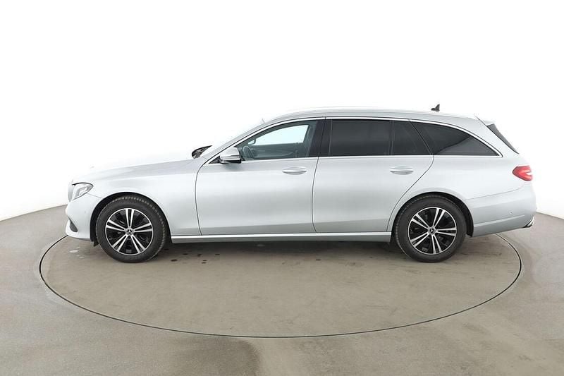 Gebraucht Mercedes E220 Avantgarde 194 PS (142 kW) 2020 Grau Kombi