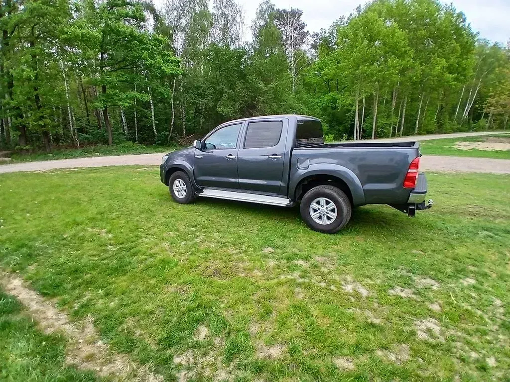 Gebraucht Toyota HiLux 144 PS (105 kW) 2013 Grau Pickup