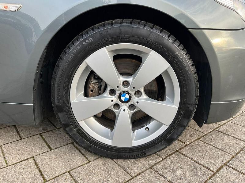 Gebraucht BMW 530 258 PS (189 kW) 2006 Grau Limousine