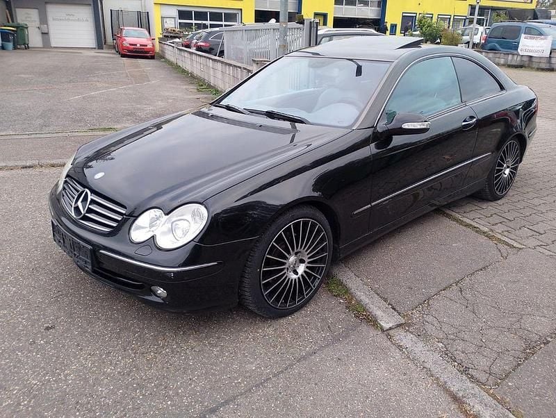 Gebraucht Mercedes CLK320 Avantgarde 218 PS (160 kW) 2003 Schwarz Coupé