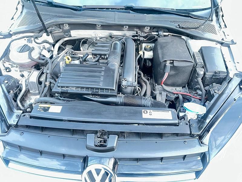 Gebraucht VW Golf VII 150 PS (110 kW) 2015 Weiß Kleinwagen